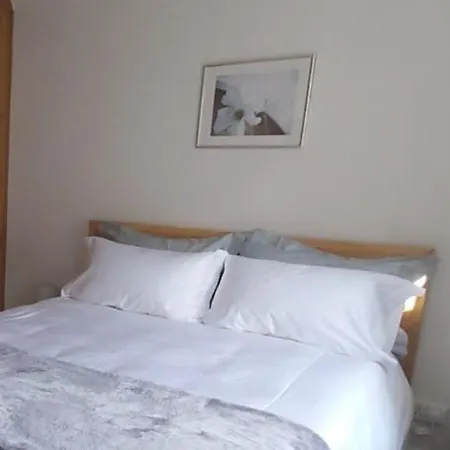 度假居 Willow Northallerton, 1 Bedroom, Cosy Stopover *